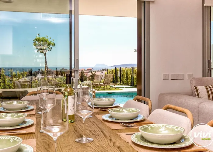 בית נופש Vivi Homes - Azure - Sea View - Mountain View - Pool - Garden *