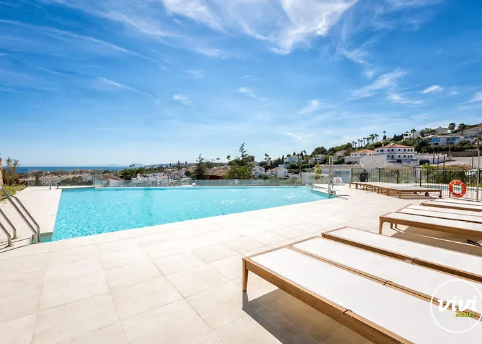 Vivi Homes - Azure - Sea View - Mountain View - Pool - Garden *