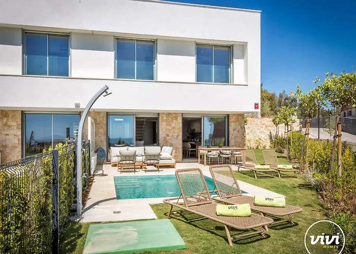 Vivi Homes - Azure - Sea View - Mountain View - Pool - Garden *