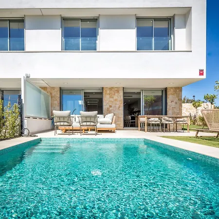 Holiday home Vivi Homes - Azure - Sea View - Mountain View - Pool - Garden *