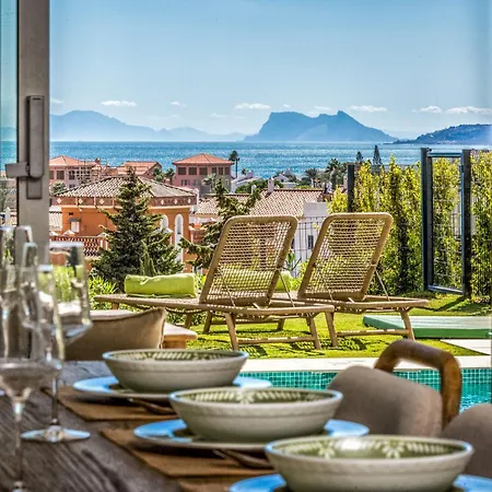 Vivi Homes - Azure - Sea View - Mountain View - Pool - Garden *