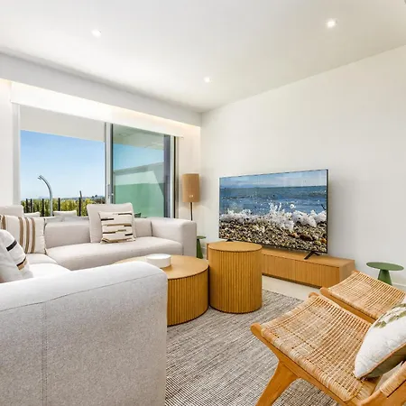 Holiday home Vivi Homes - Azure - Sea View - Mountain View - Pool - Garden