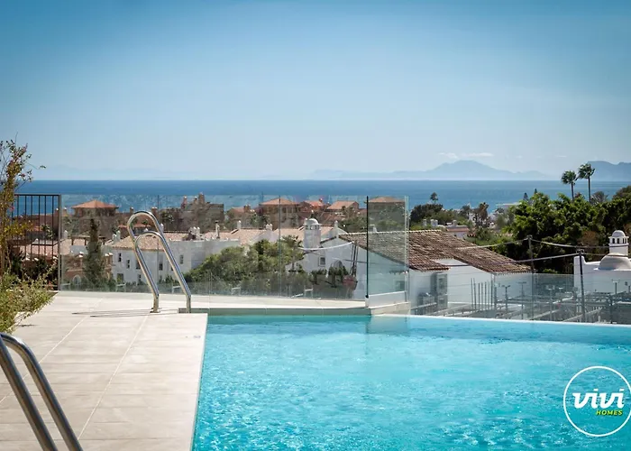 Semesterbostad Vivi Homes - Azure - Sea View - Mountain View - Pool - Garden *