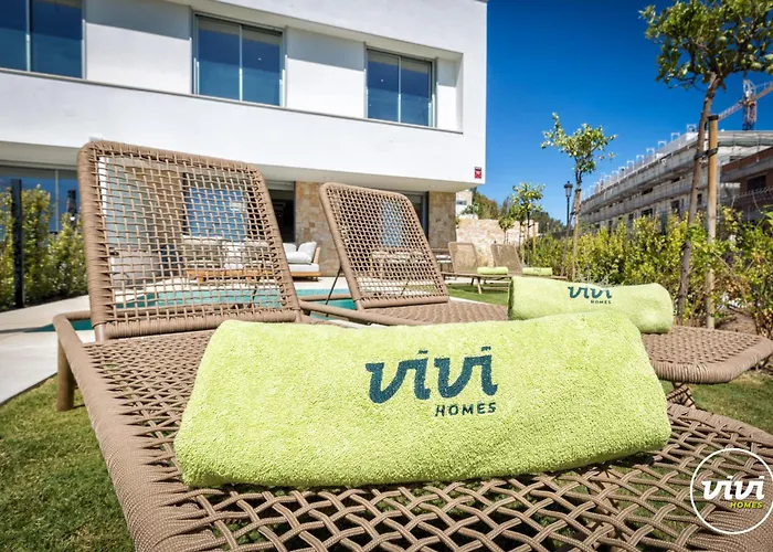 Vivi Homes - Azure - Sea View - Mountain View - Pool - Garden Semesterbostad